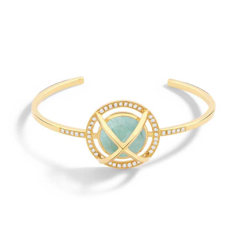 Diamond & Round Aquamarine Cabochon Cuff Bracelet Gold – Meteor Brilliant Medium Cuff