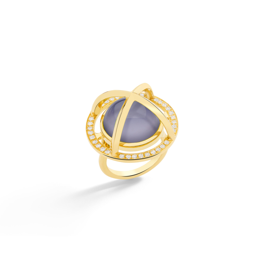Diamond & Round Chalcedony Cabochon Ring Gold – Meteor Brilliant Large Ring 15mm