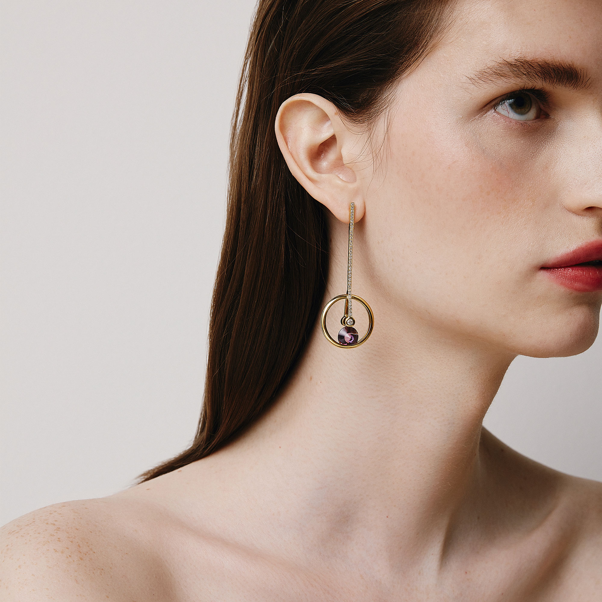 Spinning Top Round Earrings