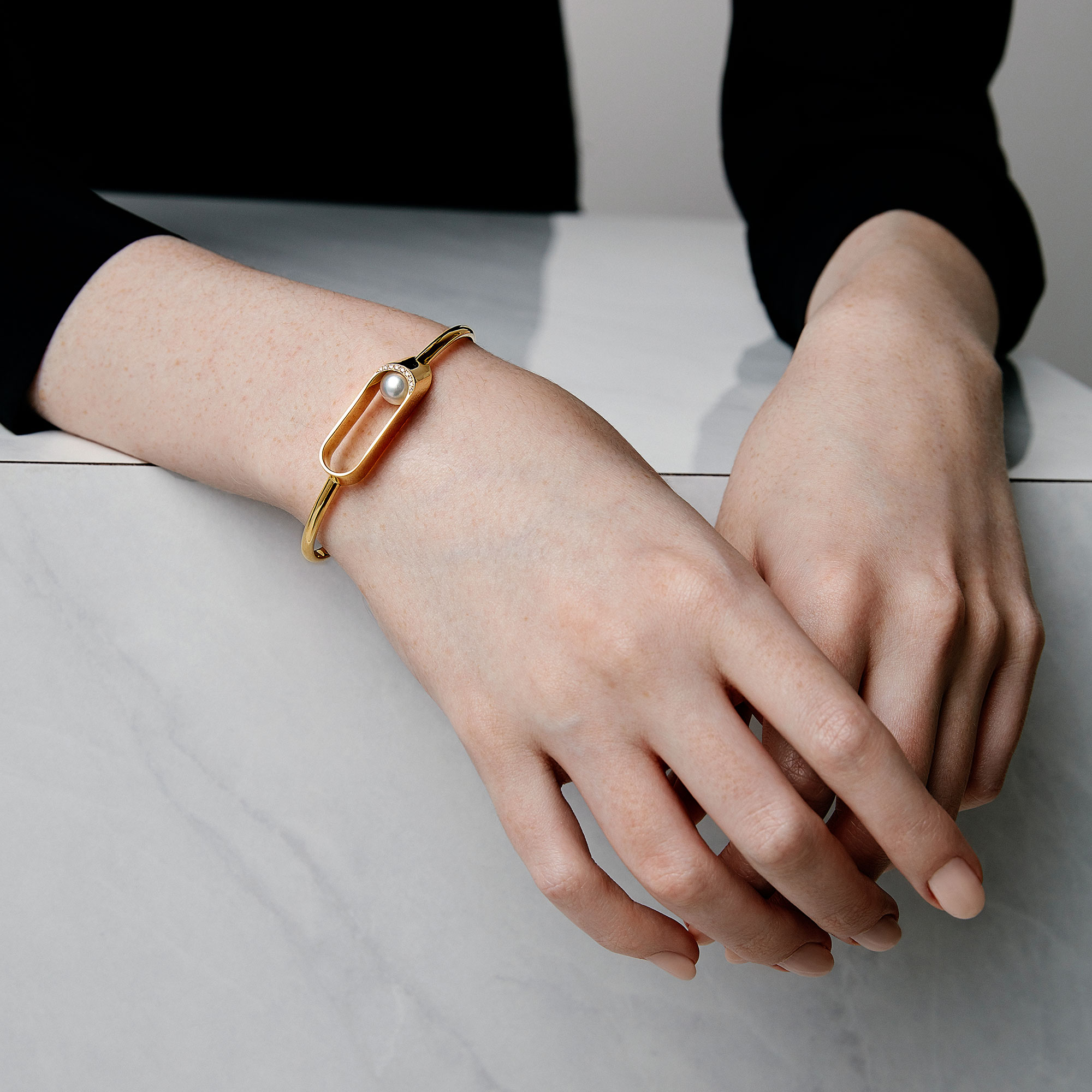 Ellipse Brilliant Cuff